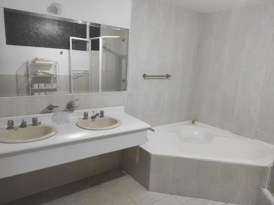 Acogedora Suite En Cumbaya Quito
